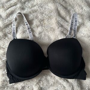 Victoria’s Secret Lightly Lined Demi Bra - Size 38C